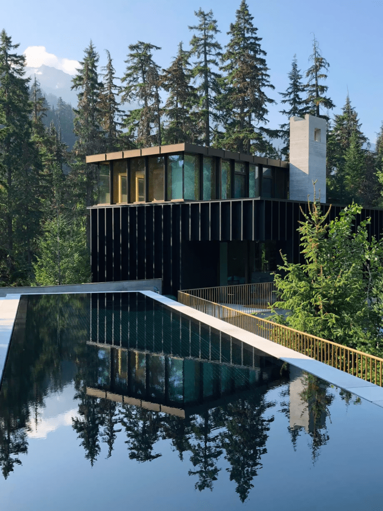 Casa de Lujo en la Piscina de Roca