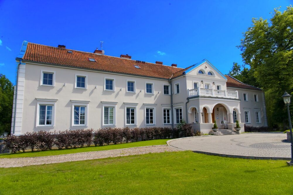 Casa de huéspedes histórica en elevación frontal