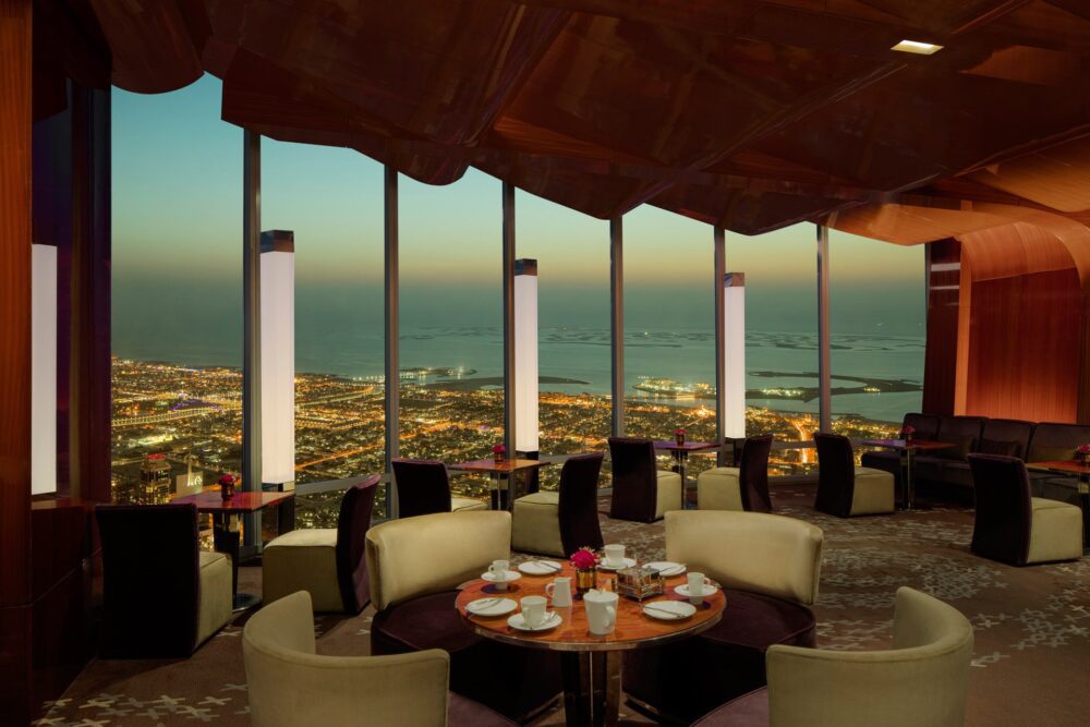 Lugares Exclusivos En Dubai Restaurante En Mosphere