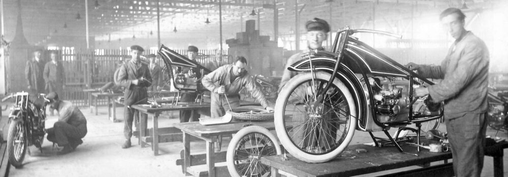 Historia de la marca BMW Fabryka