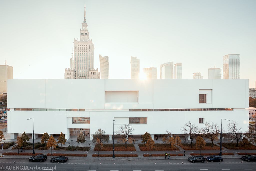 Museo de Arte Moderno de Varsovia Vista desde el exterior