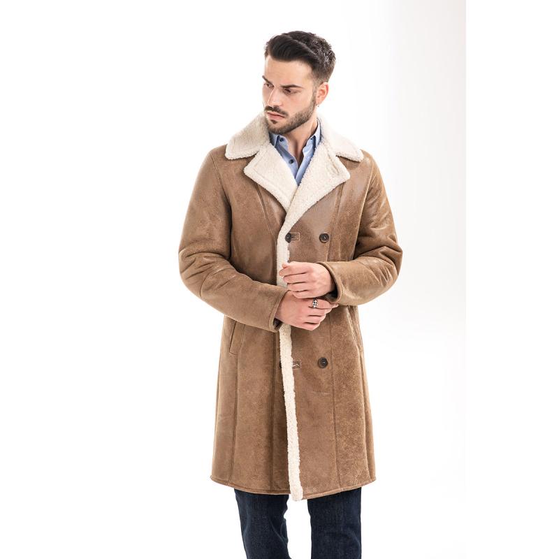 sino un abrigo de hombre a la moda