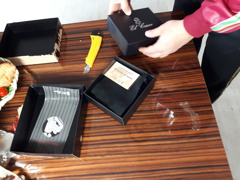 El Casco: de armas a accesorios de oficina