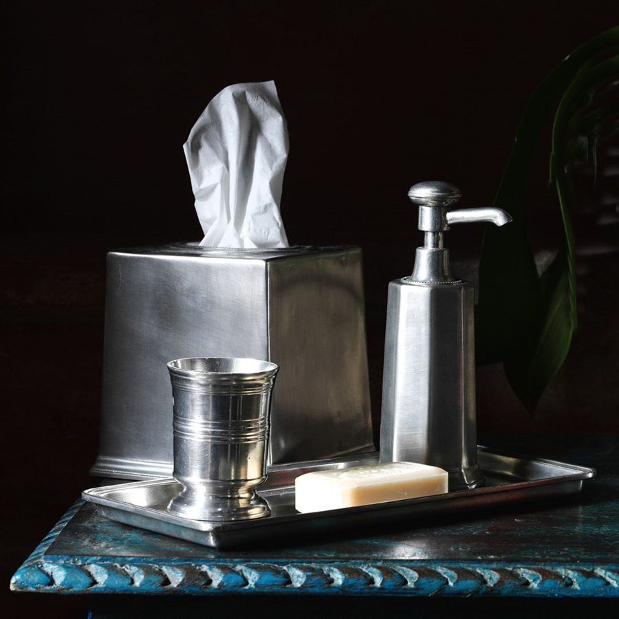 accesorios antiguos para baños