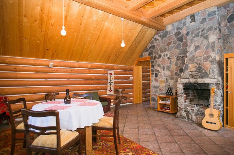 elegante casa junto al lago en venta