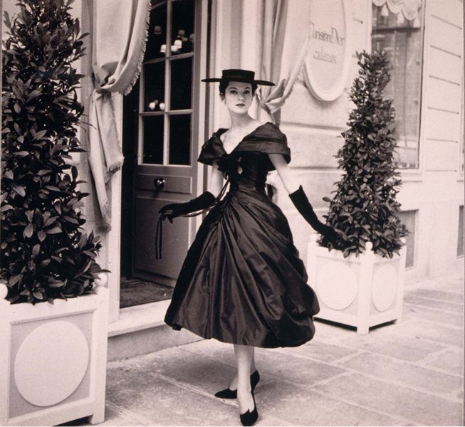 creaciones de Christian Dior