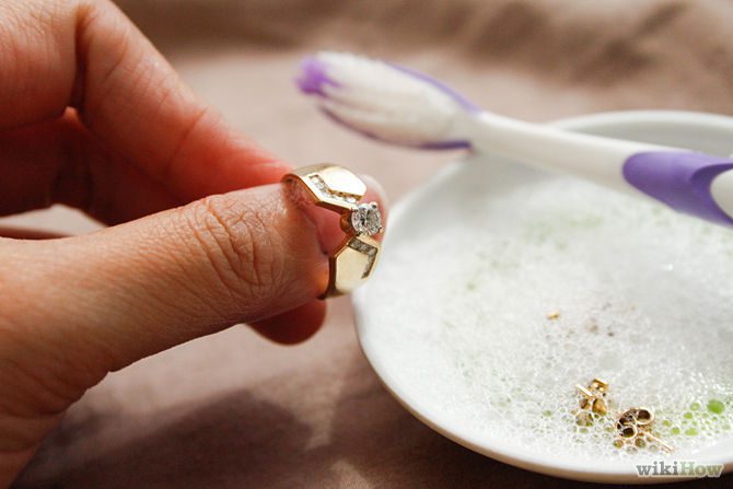 cómo cuidar un anillo con diamante