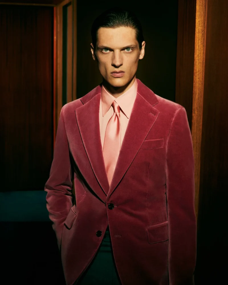 La corbata como un accesorio sutil para el traje