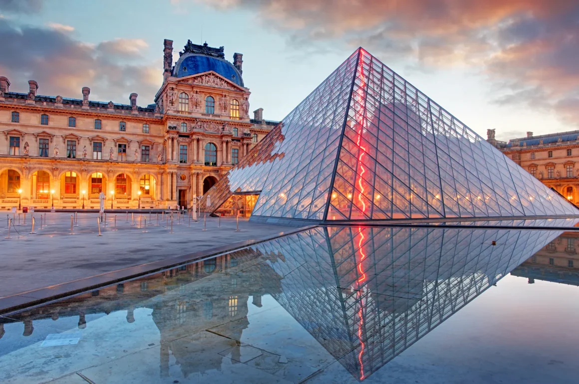 ¿Cuánto cuesta la entrada al Louvre y cómo planificar la visita?
