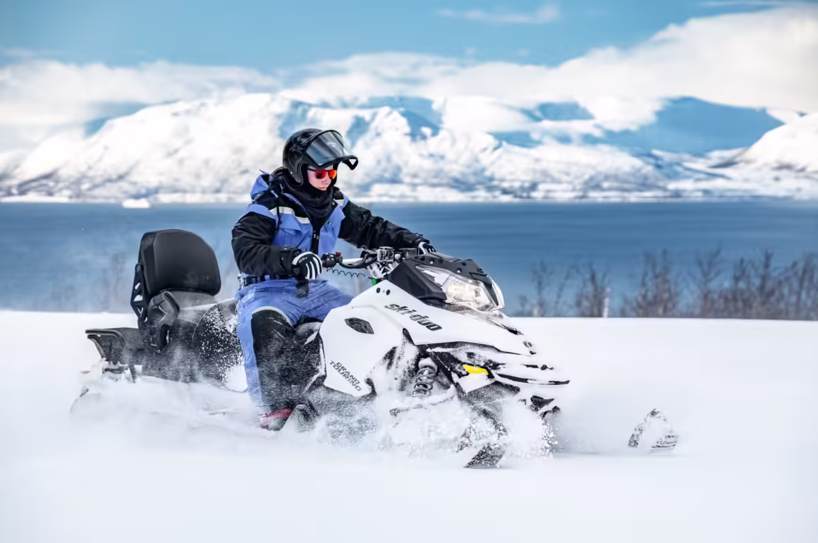 ¿Cuánto cuesta una buena moto de nieve?