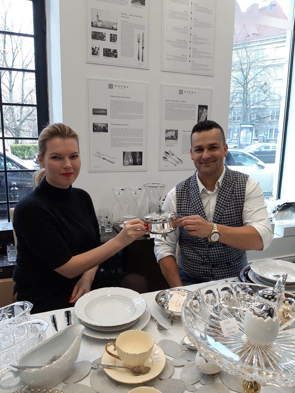 cubiertos plateados hefra