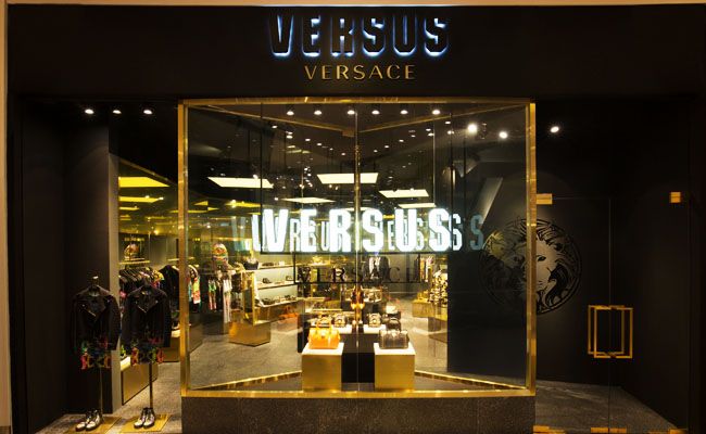 ¿Cuál es la diferencia entre Versus Versace y Versace? Lujo versus rebeldía