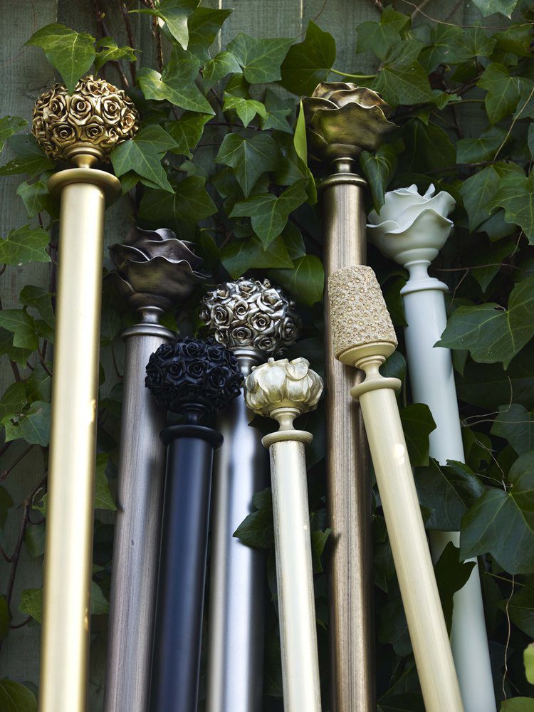 barras de cortina florales para apartamentos