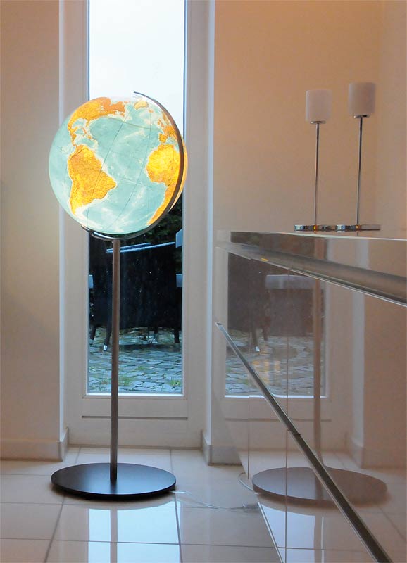 globo terráqueo iluminado para dormitorio