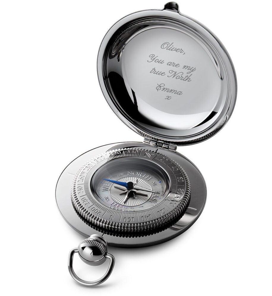 grabado en la brújula blog scaled