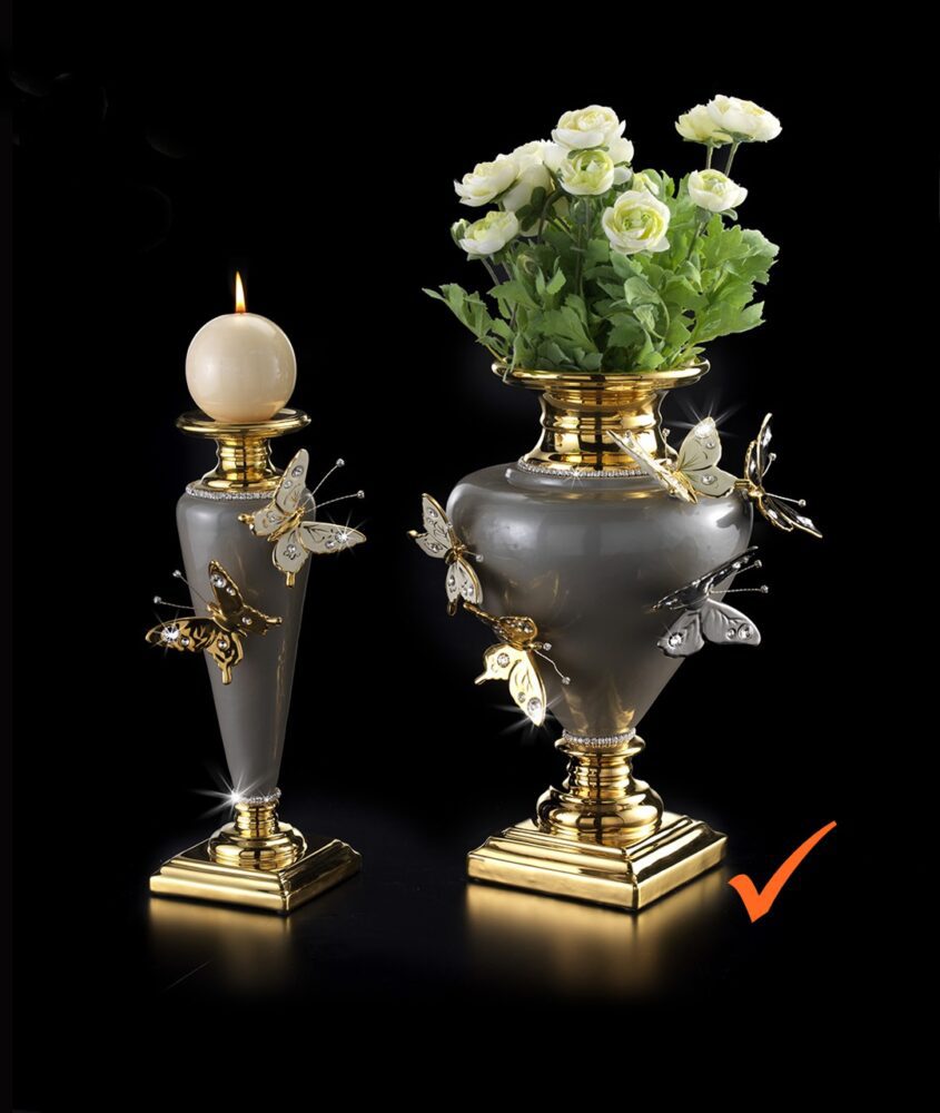 jarrón con mariposas 1