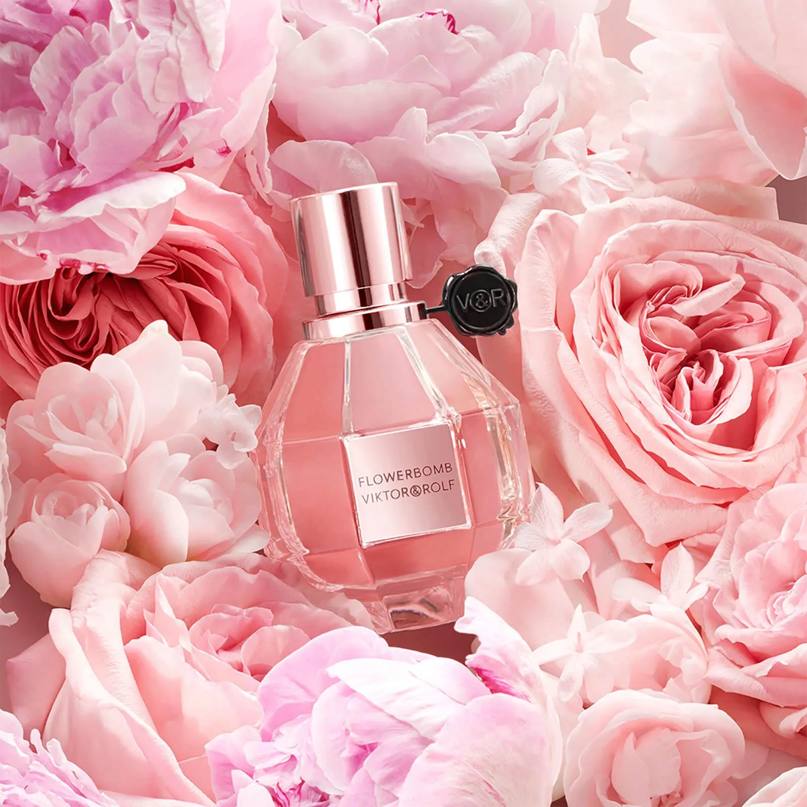 La fragancia más seductora que puede llevar una mujer Flowerbomb