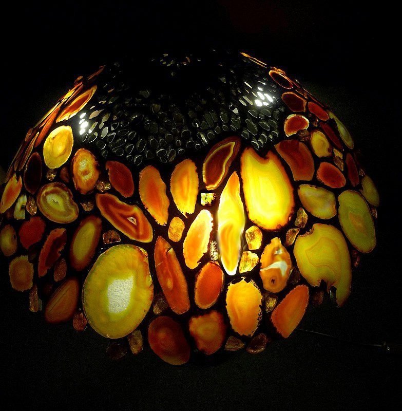 lámpara de mesa estilo Tiffany