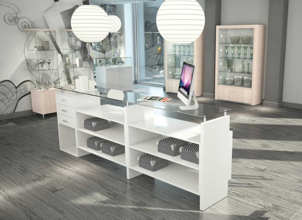 Las damas de cristal aportan encanto al interior