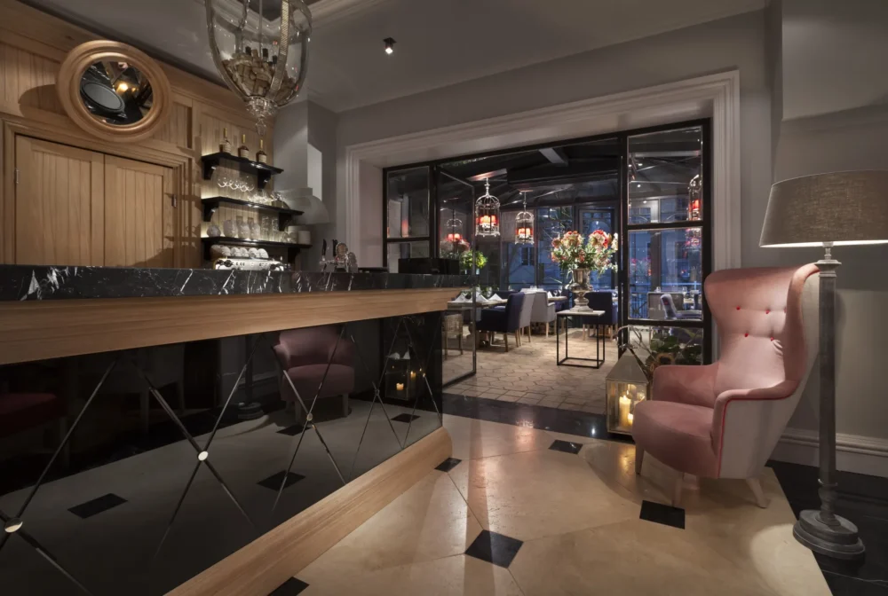 Lugares de lujo en Trójmiasto Restaurante Interior