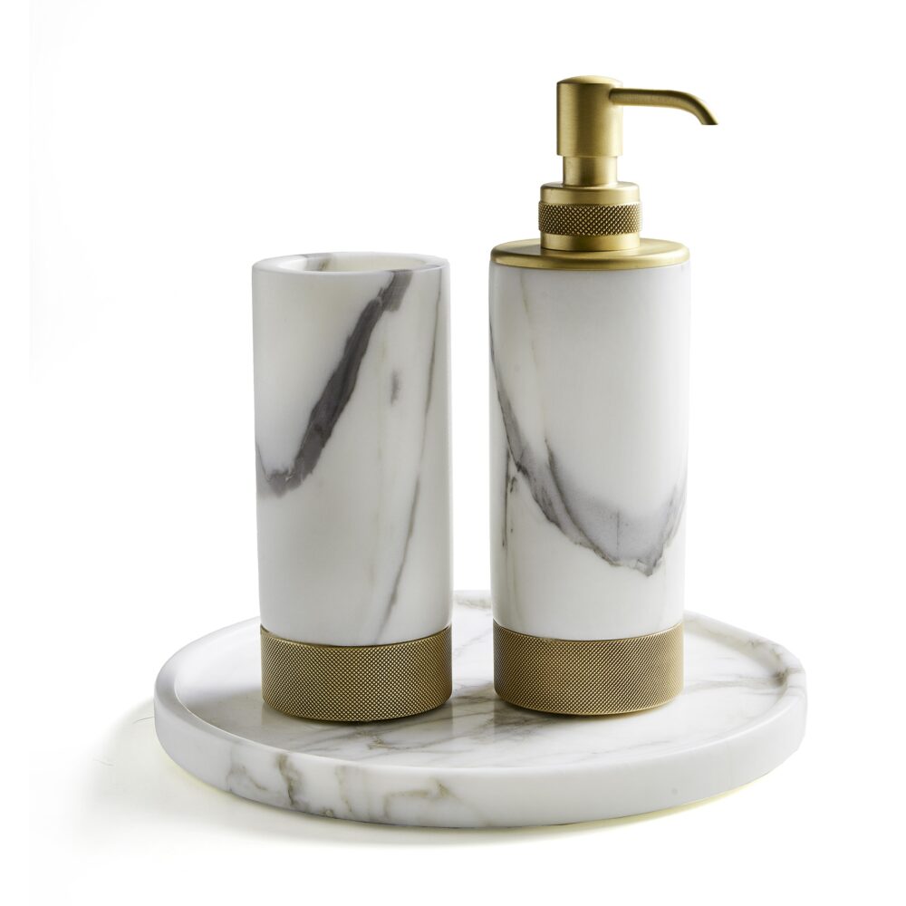 lujoso baño de estilo italiano