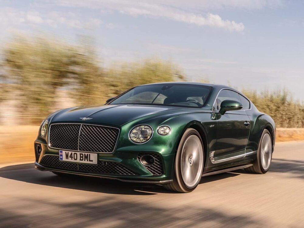 Marca Bentley en un hermoso color