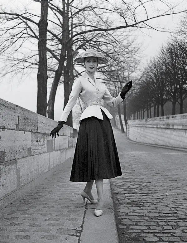 Marcas exclusivas de camisas femeninas Dior