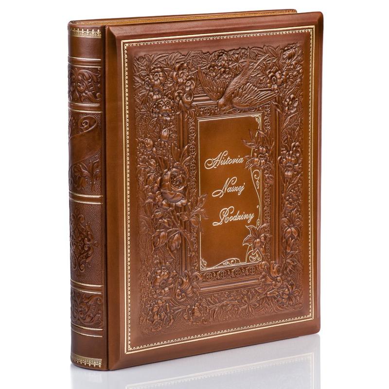 Por el 10º aniversario de la empresa Skorzana