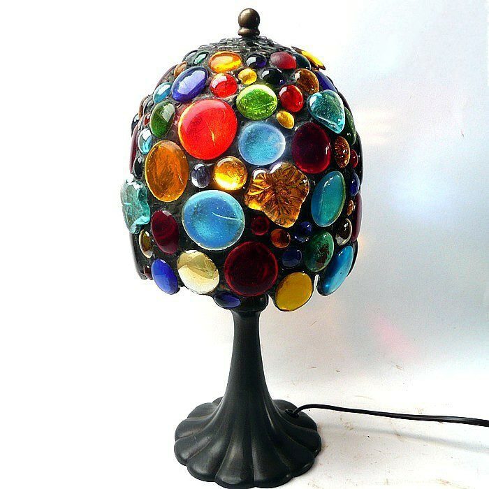 pequeña lámpara estilo Tiffany