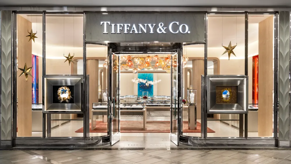 ¿Por qué Tiffany Co Es Tan Cara? De la Leyenda al Lujo