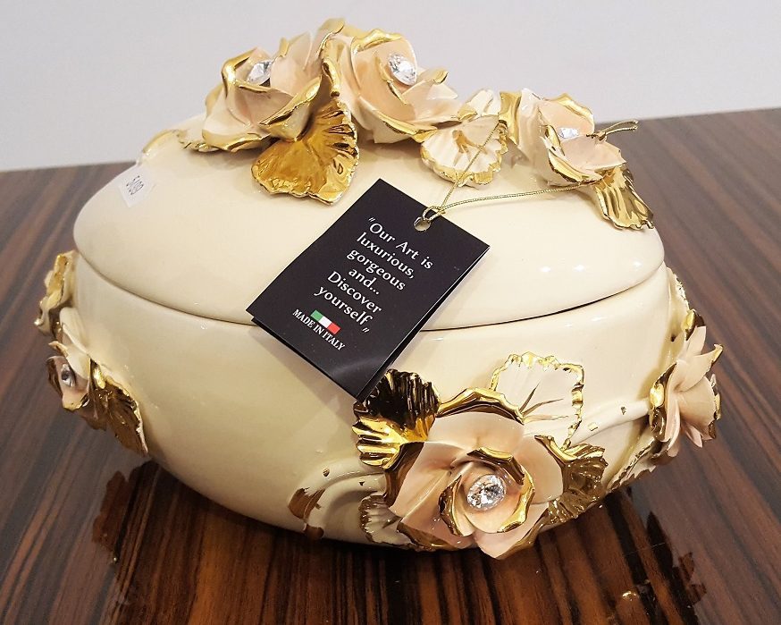 recipiente de cerámica tienda