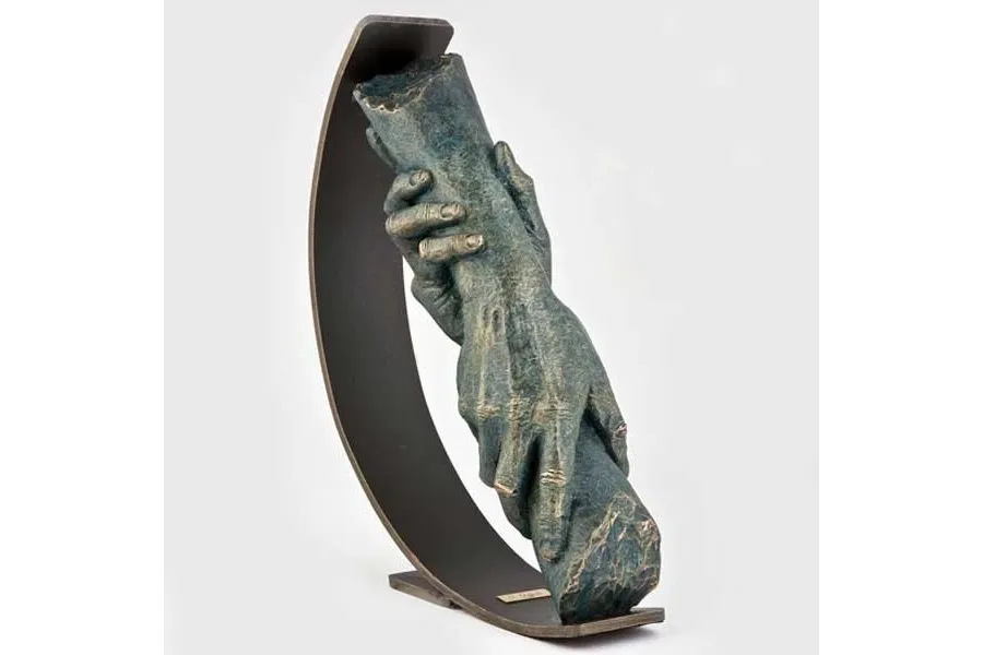 Regalo por Aprobar el Examen de Abogacía Escultura Abrazo