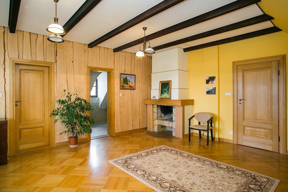 villa con embarcadero privado en el lago en venta