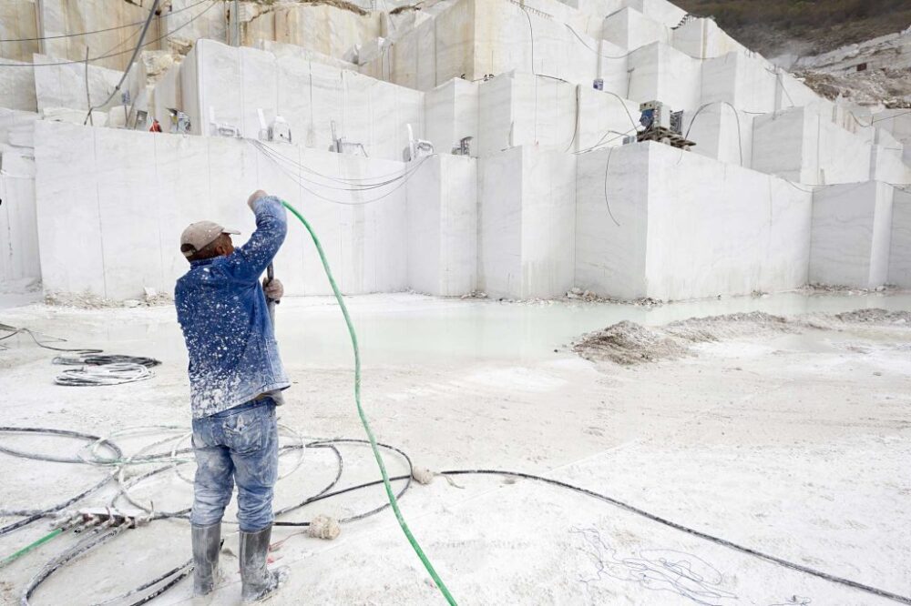 Mármol de Carrara Extracción